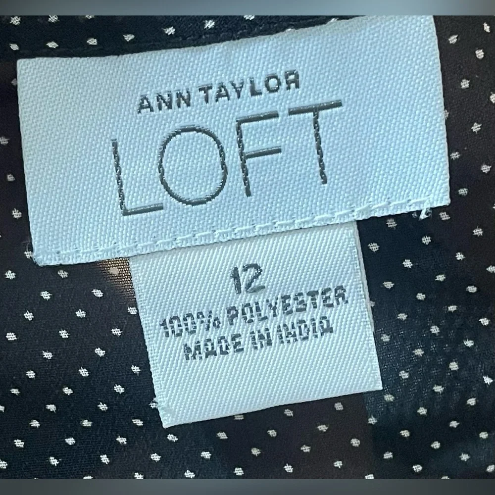 LOFT- Black and White Dotted Wrap Blouse Size 12 - Picture 4 of 5